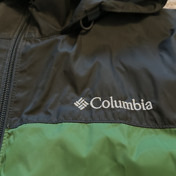 Green Columbia Windbreaker - Picture 3 of 6